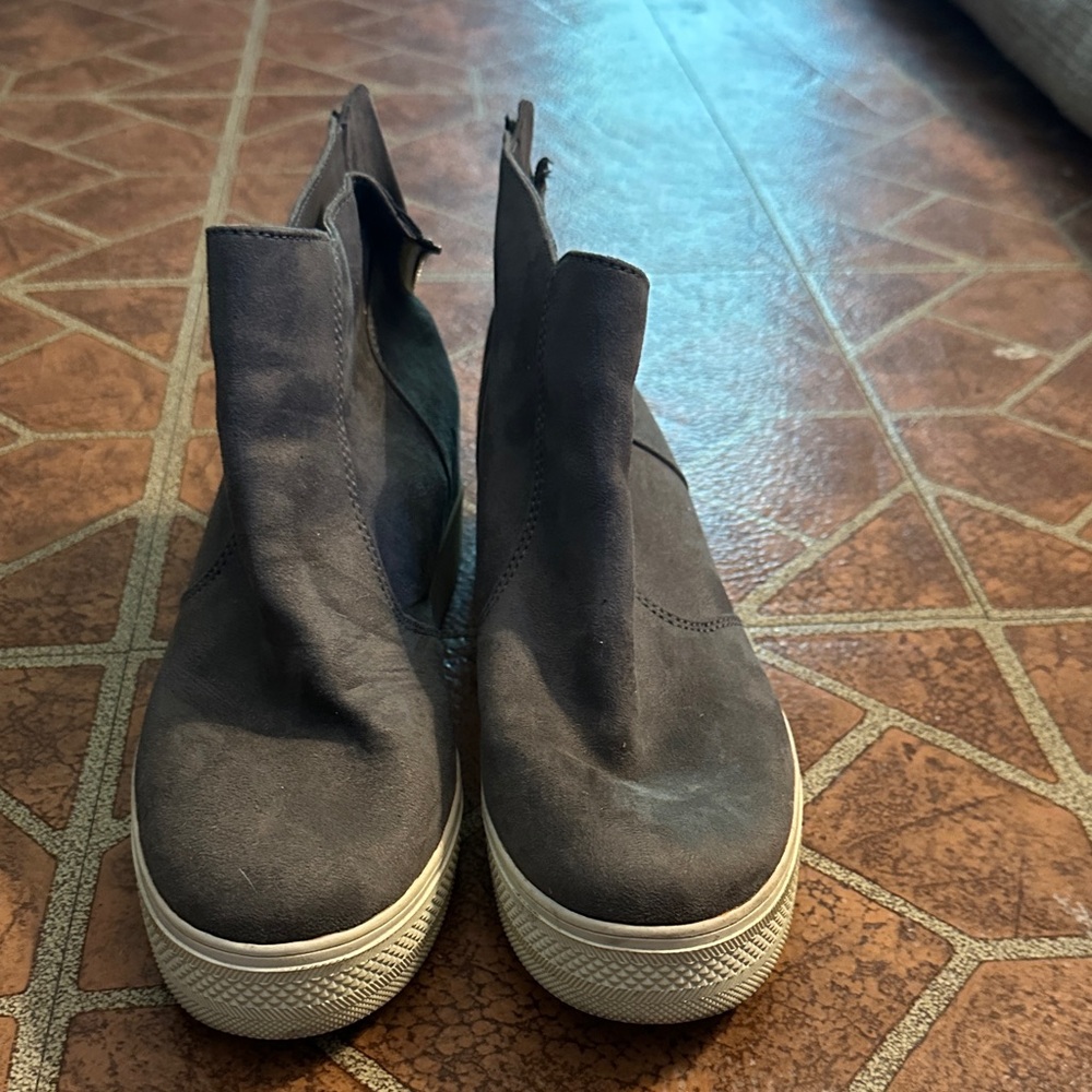 Steve Madden Gray High-Top Sneakers